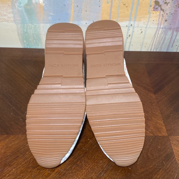 Michael Kors Allie Extreme Logo Lux Color Block Sneakers women’s  9M New Other - Picture 3 of 6